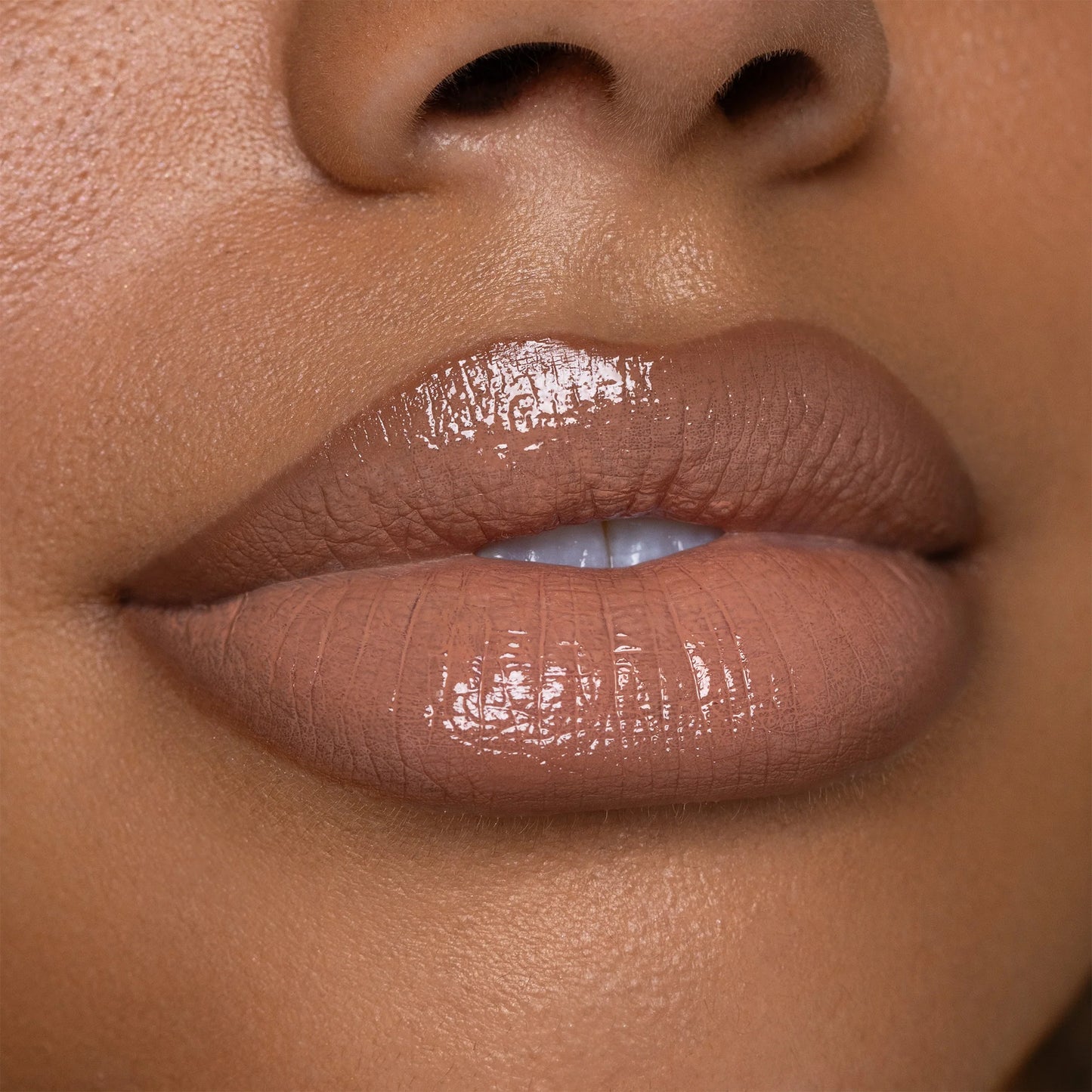 “90’s Fine” Crème Lip Gloss